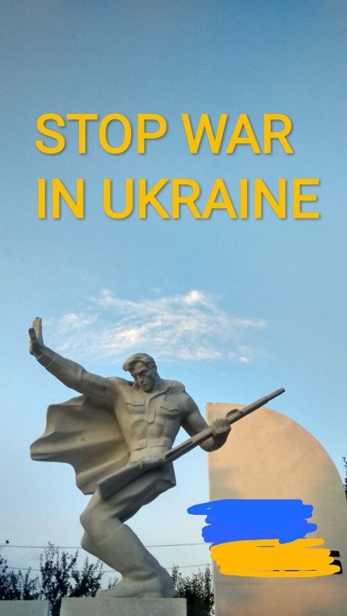 A statue of a man with a gun.